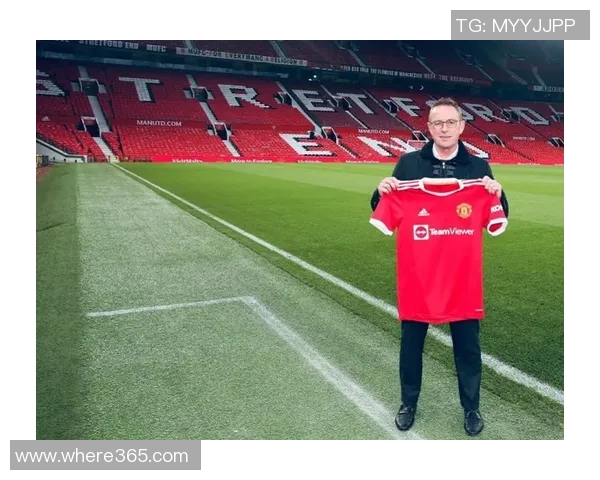 佛罗伦萨决定瓦诺利继续执教两场并启动管理层重组计划