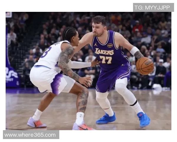 雷迪克透露詹姆斯东契奇缺席对勇士季前赛将影响比赛走势