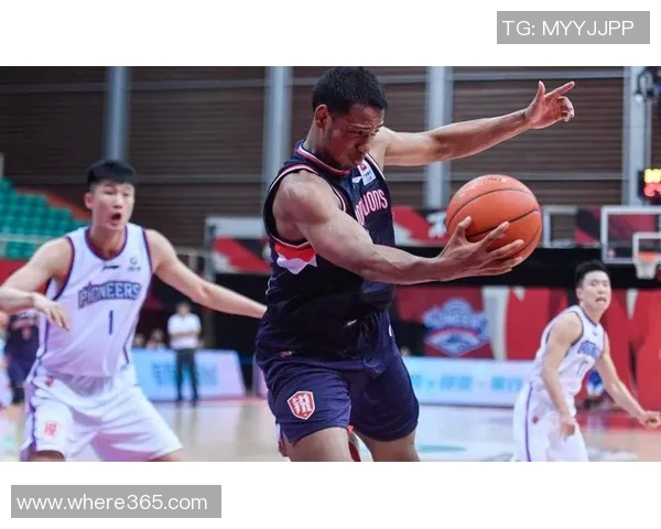 同曦官博庆祝祝铭震29岁生日并宣布今夏续约顶薪计划