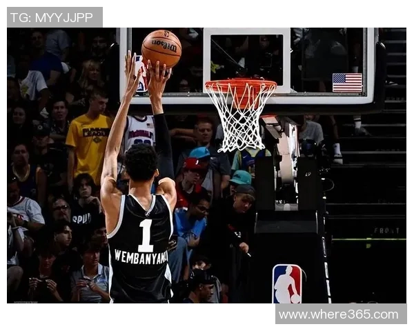 文班亚马半场替补表现稳健11分钟内贡献7分4板正负值1展现潜力